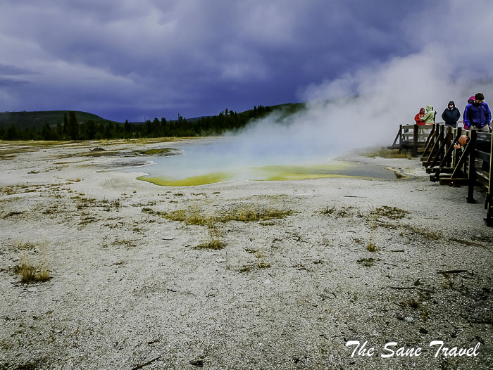 42 biscuit basin yellowstone usa P1820970