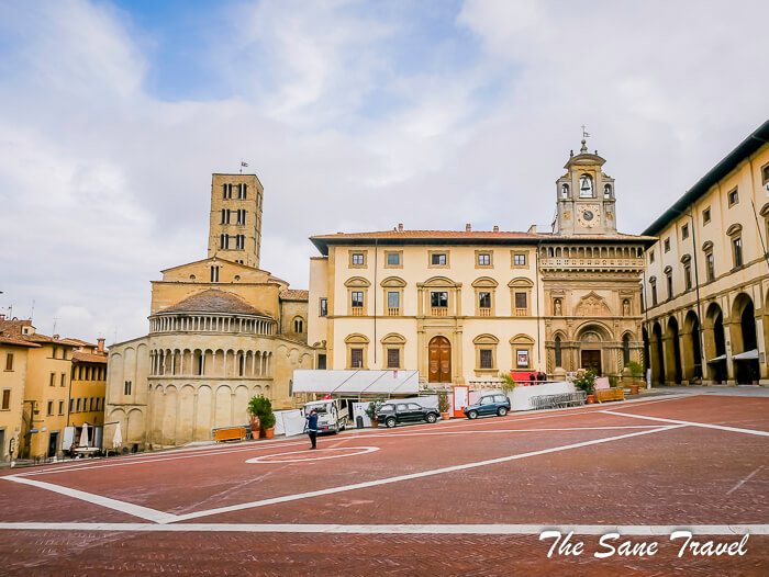 32arezzo piazza grande thesanetravel.com 1460354