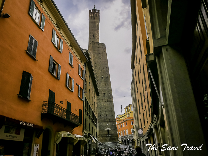 25 bologna two towers thesanetravel.com 1440794