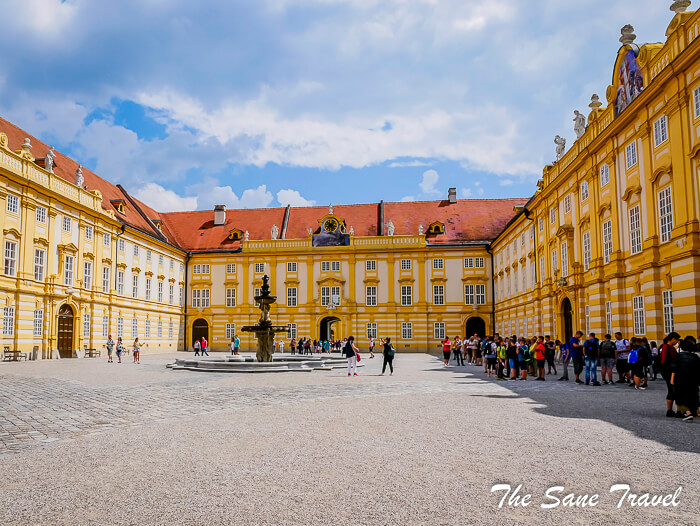 31 melk austria thesanetravel com P1790020