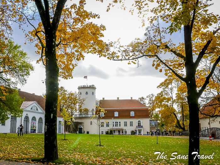 20cesis latvia autumn thesanetravel.com 1340429