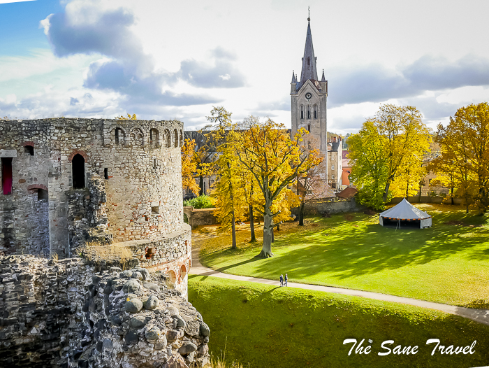 60cesis latvia autumn thesanetravel.com 1340287