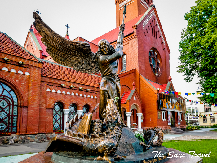 minsk red church www.thesanetravel.com 12
