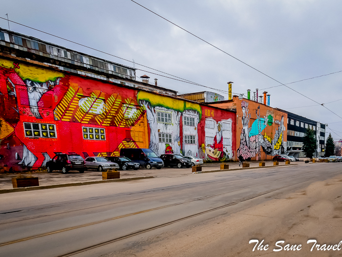 16 minsk street art belarus www.thesanetravel.com 1200551