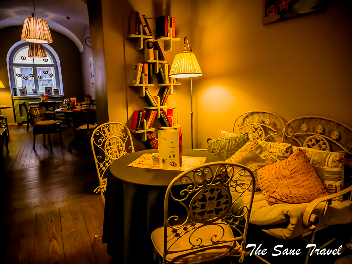 27 riga bourse museum www.thesanetravel.com 1190953