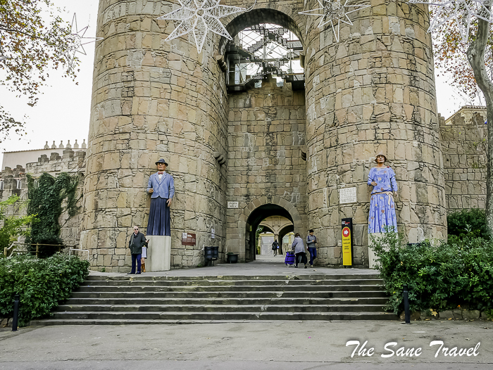 10poble espanyol gate barcelona thesanetravel.com 1640980
