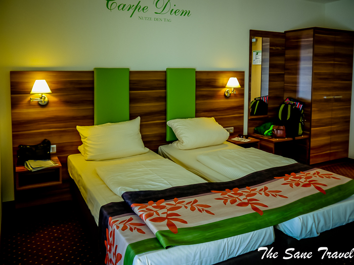 10 weinstube hotel rudesheim germany www.thesanetravel.com 1410393