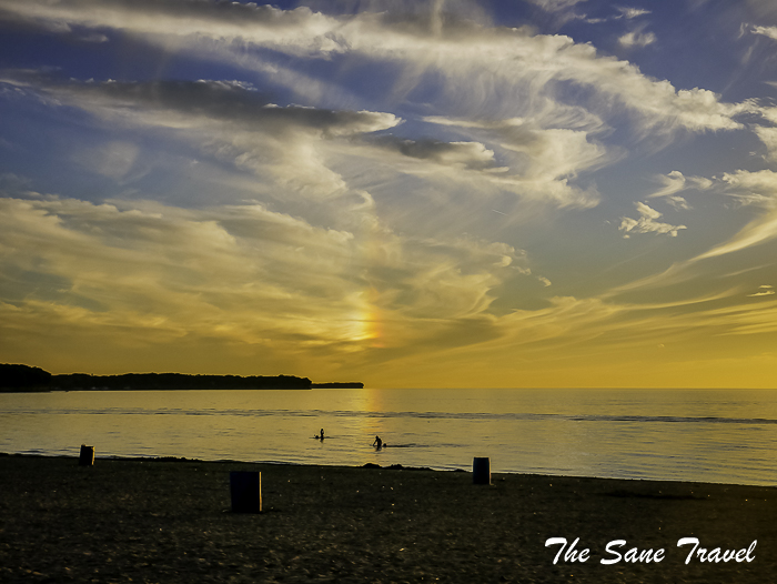 18 sunset beachthesanetravel.com 1550682