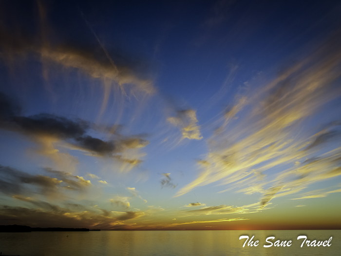 20 sunset beachthesanetravel.com 1550708