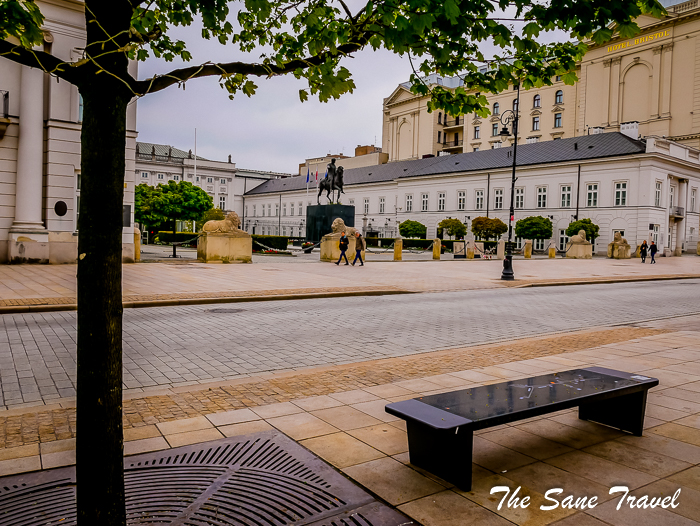 13 chopin bench warsaw www.thesanetravel.com 1260784