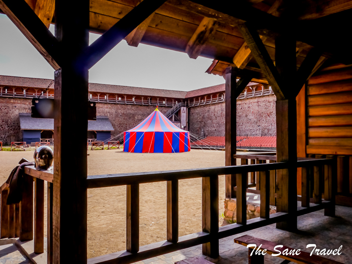 lida castle belarus www.thesanetravel.com 1380441