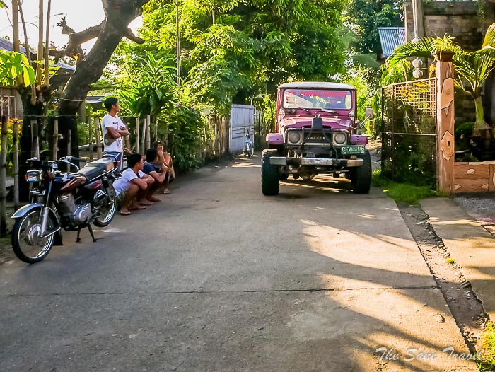 11 hiking to pinatubo volcano philippines www.thesanetravel.com 1150196