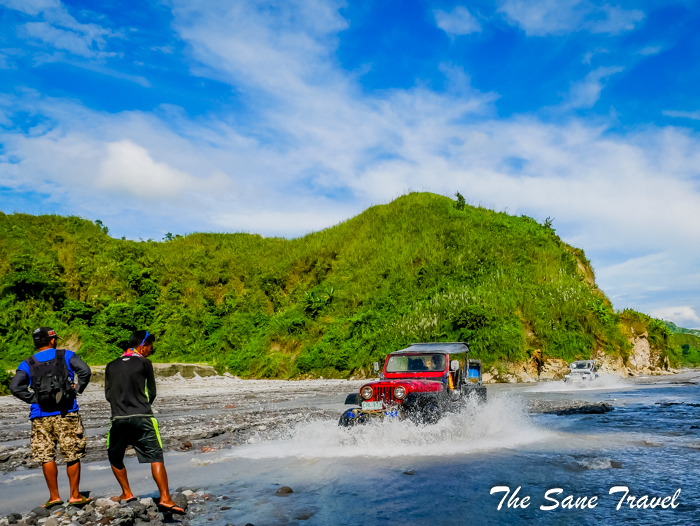 15 hiking to pinatubo volcano philippines www.thesanetravel.com 1150231