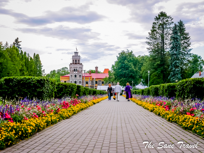 sigulda castle www.thesanetravel.com 1110106