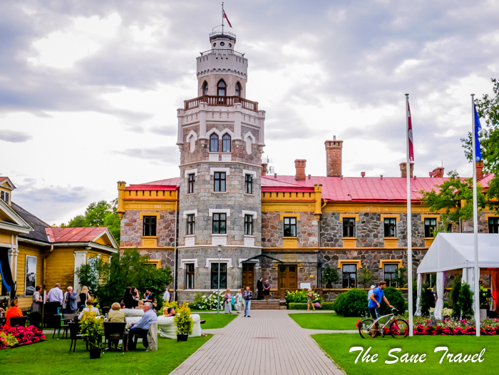 sigulda castle www.thesanetravel.com 1110111