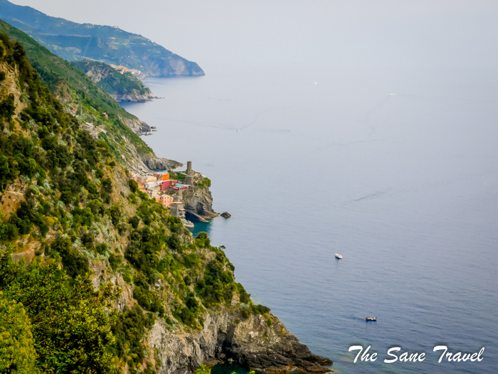 vernazza distant view cinque terre thesanetravel.com 1050847