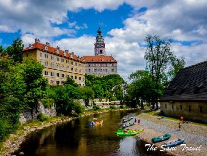 20 pictures that will make you schedule your trip to Český Krumlov right now