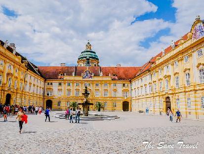 Melk Abbey, an awesome day trip from Vienna