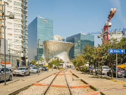 Self-guided walking tour of the Polanco neighbourhood in Mexico City