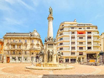 How to explore Chambéry on your own in a day